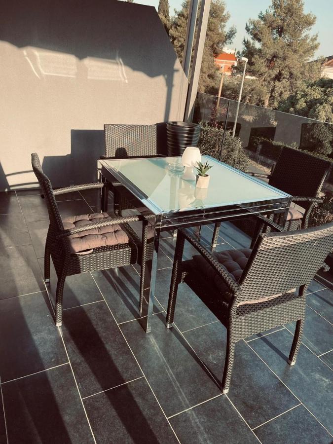 ביוגראד נה מורו Apartmani Vernissage מראה חיצוני תמונה